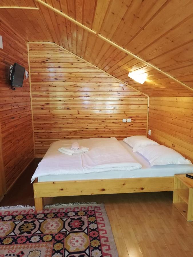 Отель La Gabi Азуга Экстерьер фото